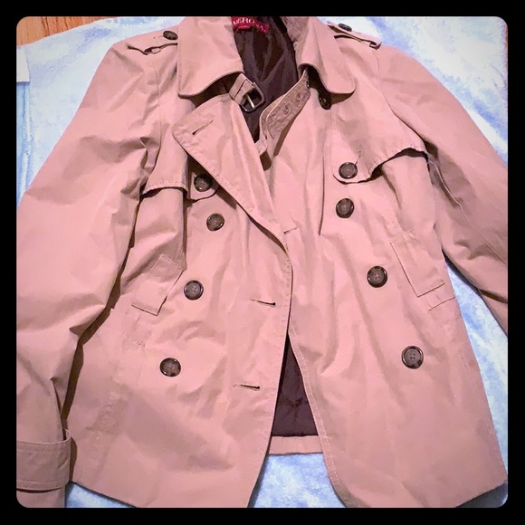 Camel trench coat - Picture 1 of 2
